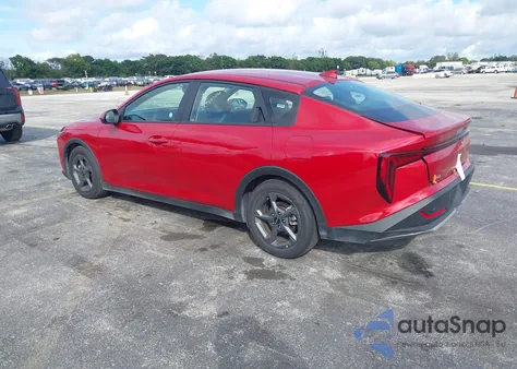 2025 Kia K4 Lxs z USA, uszkodzony, nr VIN 3KPFT4DE1SE040872